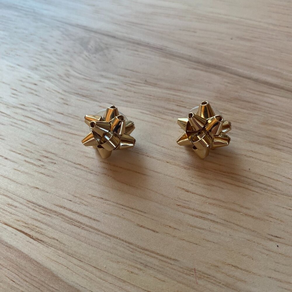 Kate Spade Gift Bow Studs
